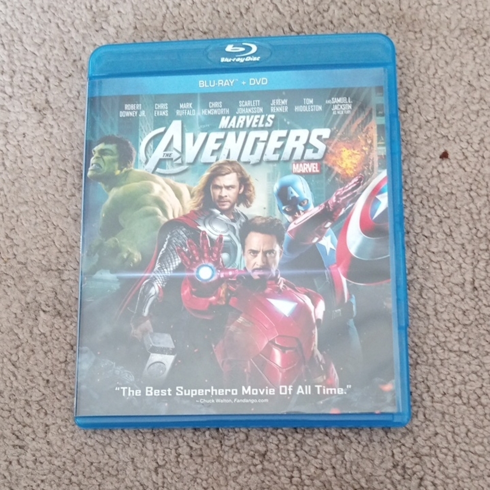 Marvel Avengers Blu-ray with Iconic Superhero Art